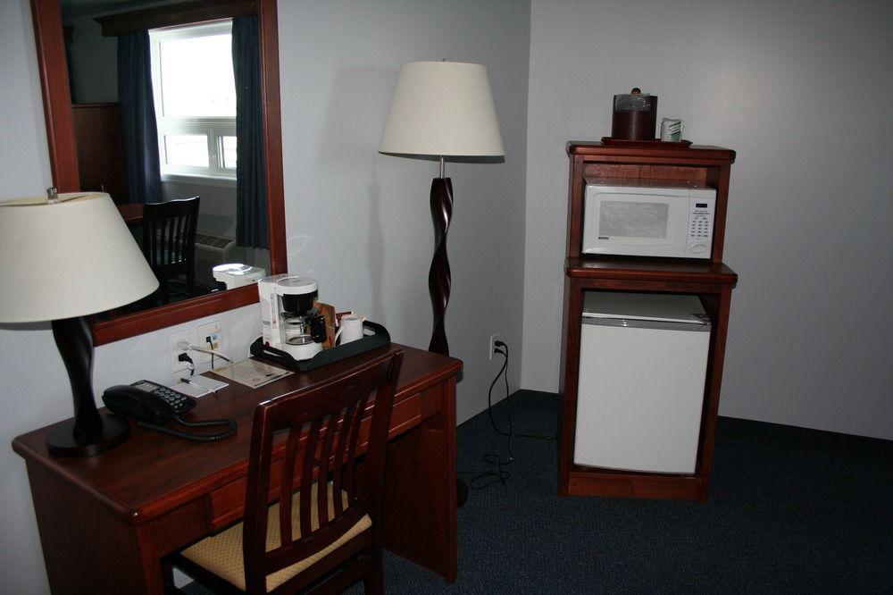 St Christopher'S Hotel Channel-Port aux Basques Eksteriør billede